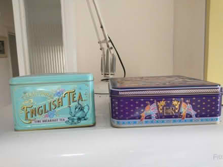 Photo of free Cake tin and tea tin lovely (Bearsted ME14) #2