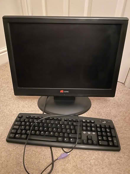 Photo of free Computer monitor and keyboard (Great Ayton TS9) #1