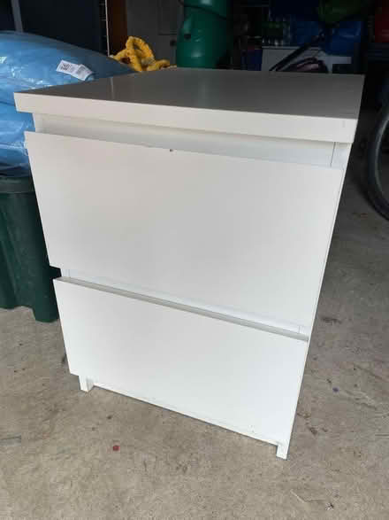 Photo of free White Bedside cabinet (Willington DE65) #1