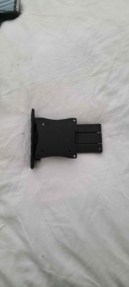 Photo of free Wall TV Bracket (Kegworth DE74) #1