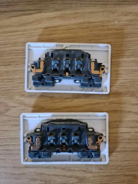 Photo of free 2 Power Sockets (Peckham SE15) #2
