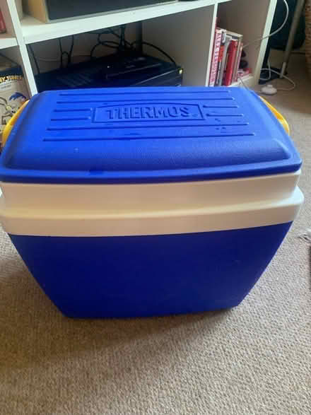 Photo of free Cool box (slightly broken) (Kingsmead) #3