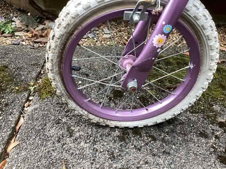 Photo of free Child’s bicycle with stabillisers (H Wycombe HP13 Amersham Hill) #4