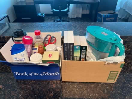 Photo of free stuff curbside (Angle Lake, SeaTac, WA) #1