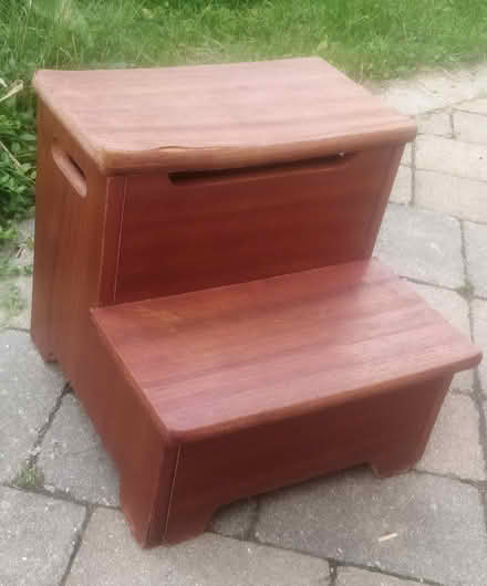 Photo of free step stool (Watertown) #1
