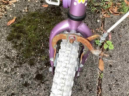 Photo of free Child’s bicycle with stabillisers (H Wycombe HP13 Amersham Hill) #3