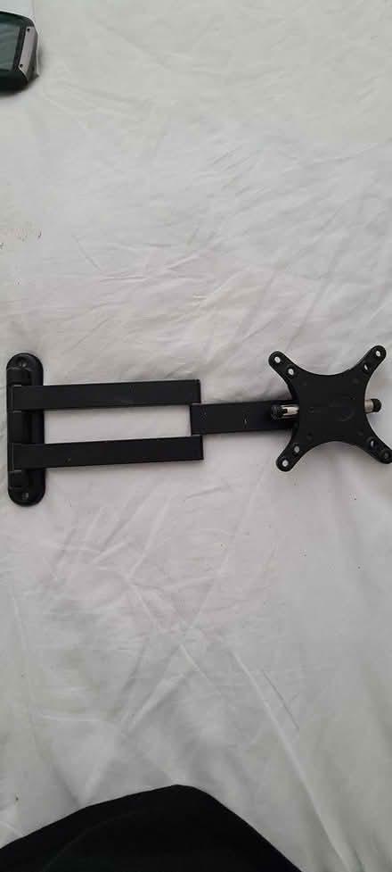 Photo of free TV Wall bracket (Kegworth DE74) #1
