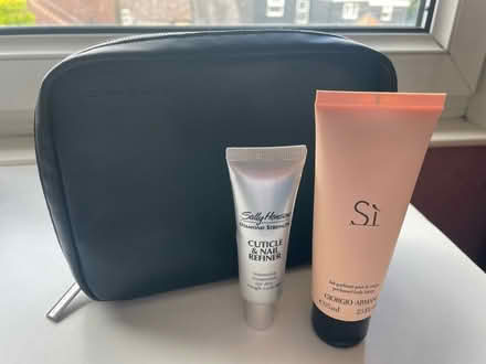 Photo of free Ruby & Millie make up bag (Barnet EN5) #1