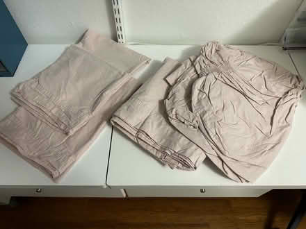 Photo of free Full sheet set (Spring Valley Rd & Montfort Dr) #1