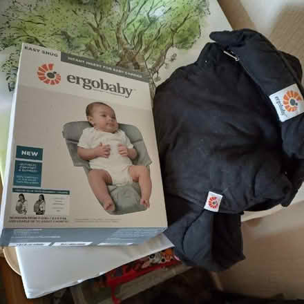 Photo of free Baby sling with newborn insert (Foxwood YO24) #1
