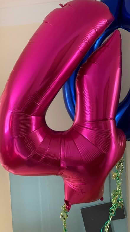 Photo of free Two helium ballons — 0 and 4 (Belbroughton Road, Oxford OX2) #2
