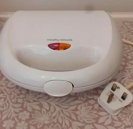 Photo of free Morphy Richards Turbo Steamer & sandwich toaster (Heartsease NR7) #1