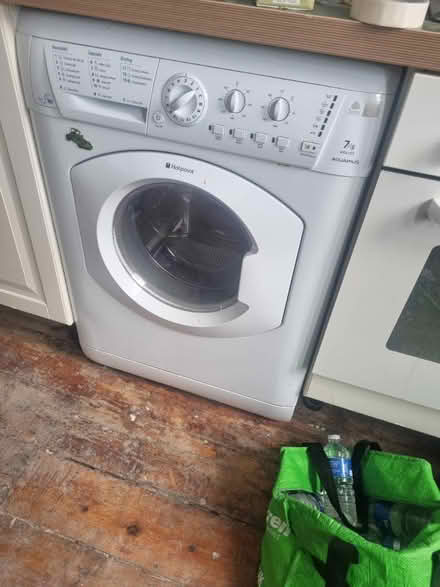 Photo of free Hotpoint washing (N8 hornsey) #2