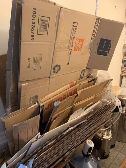 Photo of free Moving boxes (Dupont and Bathurst) #1