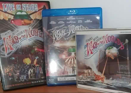Photo of free War of the Worlds (CD,DVD & BlueRay) (Tywyn LL31) #1