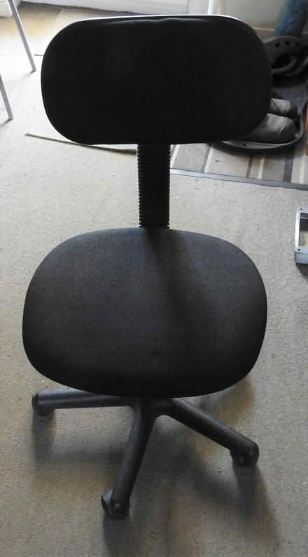Photo of free Small Filing Cabinet and 2 Office Chairs (Lower Earley RG6) #1
