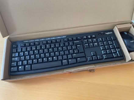 Photo of free Wireless keyboard and mouse (Snaresbrook E11) #2