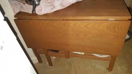 Photo of free Drop leaf table (Sedgley DY3) #1