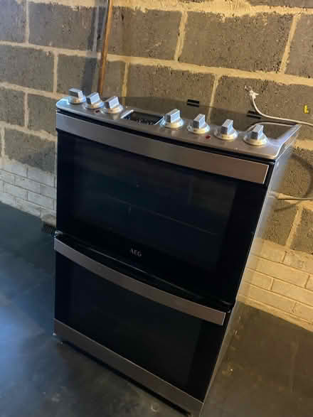 Photo of free AEG oven & hob (Wisewood S6) #1