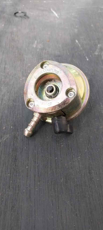 Photo of free Gas bottle regulator valve (Hemel Hempstead HP2) #3