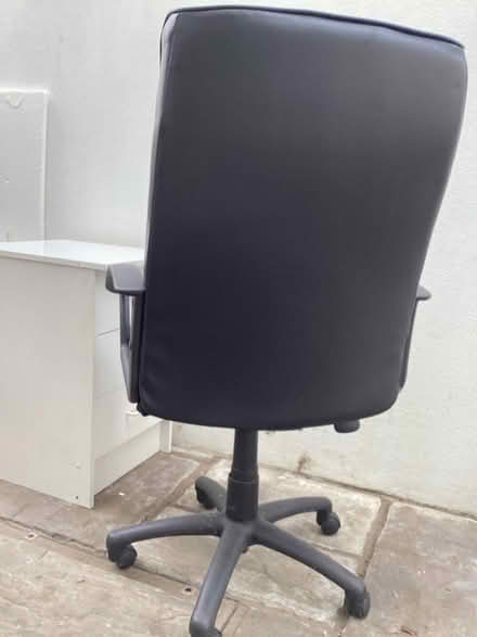 Photo of free Black office chair (Oxhey Hall WD19) #1