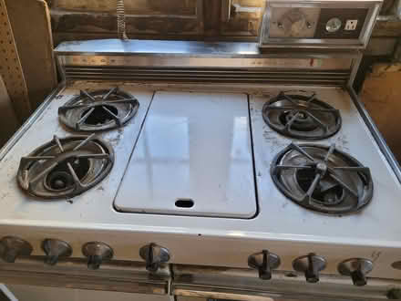 Photo of free Caloric Compacto gas stove (312 Ord St. Laramie, Wyoming) #1
