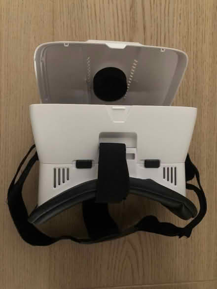 Photo of free VR headset (Halfway G72) #4