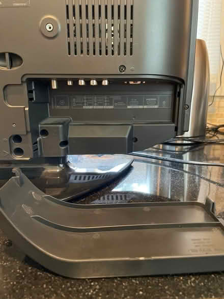 Photo of free TV w/ DVD player - NOT a Smart TV (Near 11 and Woodward) #2