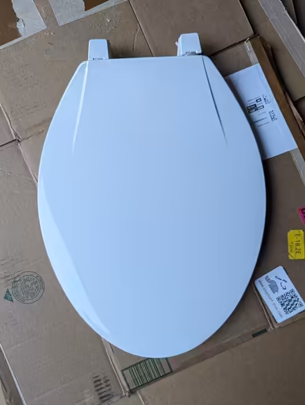 Photo of free Toilet seat (Olympic Hills) #2