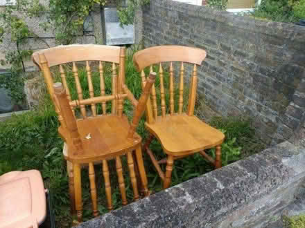 Photo of free Farmhouse table and chairs (Barming, Maidstone) #3