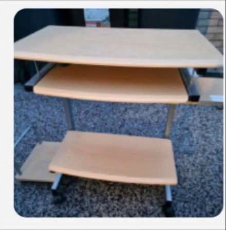 Photo of free Computer desk (Stevenage SG1) #1