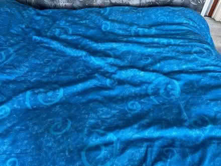 Photo of free Double Duvet and pillow case set (Barnet EN5) #2