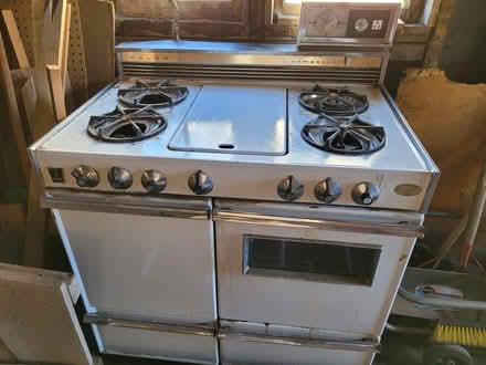 Photo of free Caloric Compacto gas stove (312 Ord St. Laramie, Wyoming) #2
