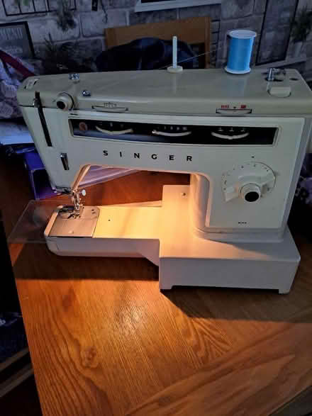Photo of free Vintage Singer Sewing Machine (North Emsworth PO10 7) #1
