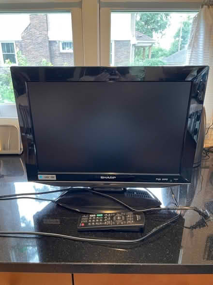 Photo of free TV w/ DVD player - NOT a Smart TV (Near 11 and Woodward) #1