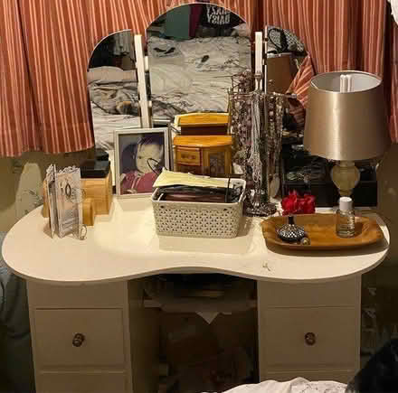 Photo of free Kidney Shaped Dressing Table (Chapeltown S35) #1