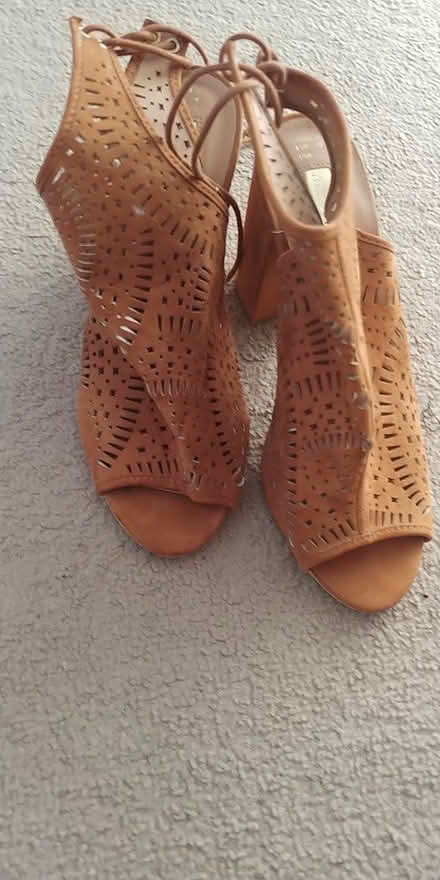 Photo of free Shoes (Chester CH4) #2