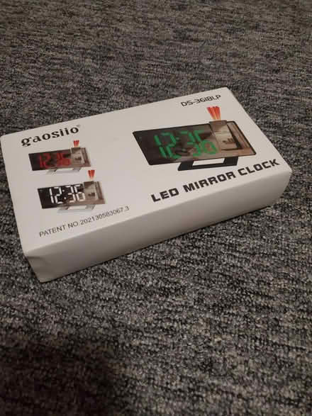 Photo of free LED Mirror clock (Turkey Street EN1) #1