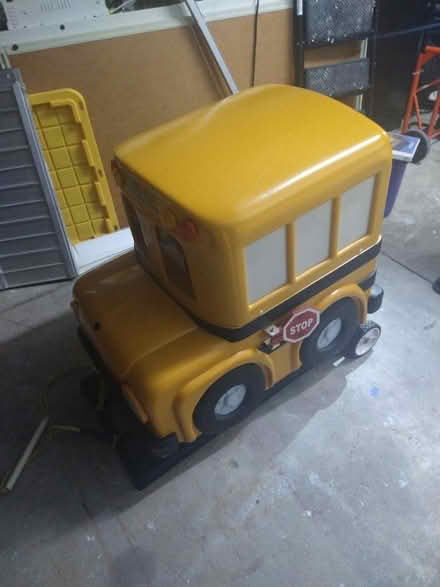 Photo of free Animatronic Bus (Rochester hills Adams/auburn) #2