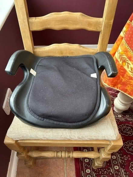 Photo of free 2 child booster seats 15 to 36 kg (M26 Bradley Fold) #3
