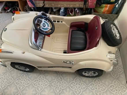 Photo of free Toy ride on car (Bow E3) #2