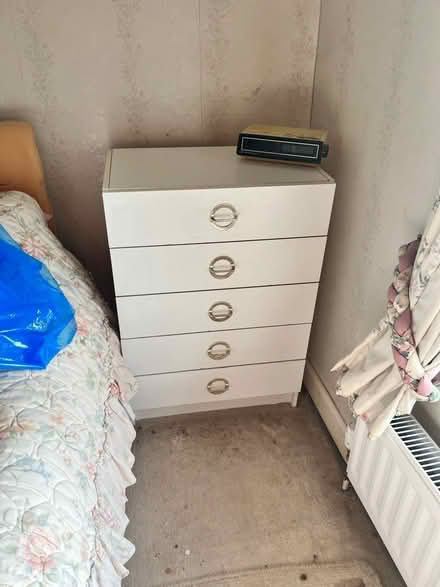 Photo of free White set of 5 drawers (Stroud) #1