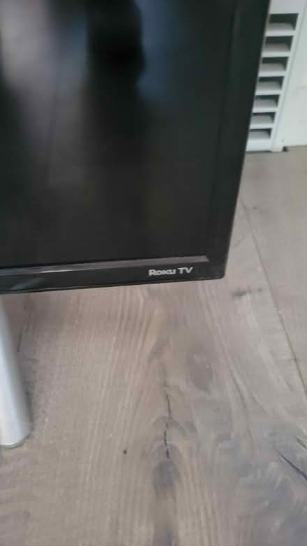 Photo of free TCL roku TV (Renton WA) #2