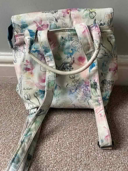 Photo of free Paper Chase Flower Backpack (Fairfield LA1) #2