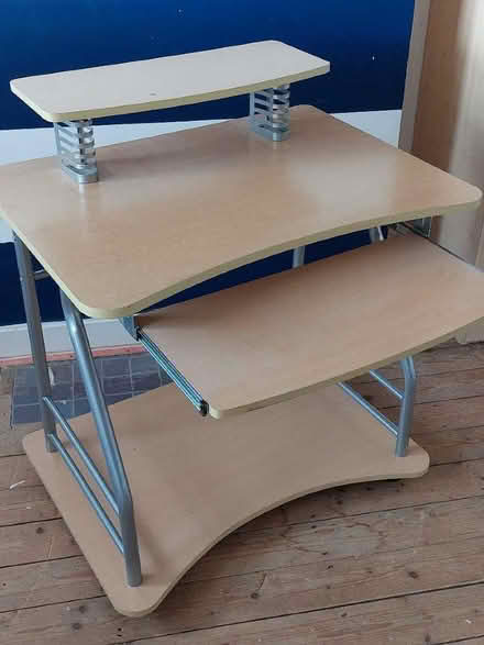 Photo of free Computer desk (Wistaston CW2) #1