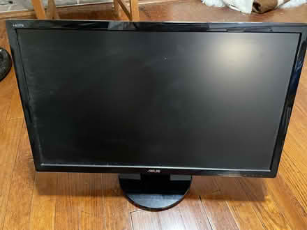 Photo of free Computer Monitors (Upper NW DC/Tenley vicinity) #1