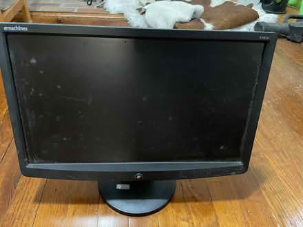 Photo of free Computer Monitors (Upper NW DC/Tenley vicinity) #2