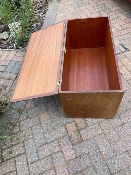Photo of free Ottoman (Matlock DE4) #1