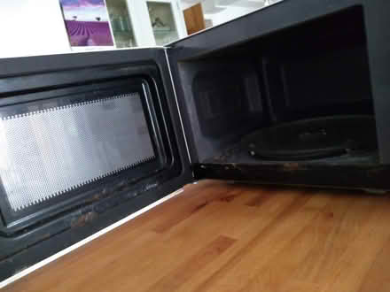 Photo of free Small microwave (Benson OX10) #2
