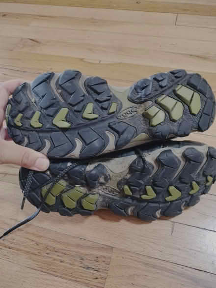 Photo of free Hiking shoes M10.5 (44 EU) (Central and Atrisco) #3